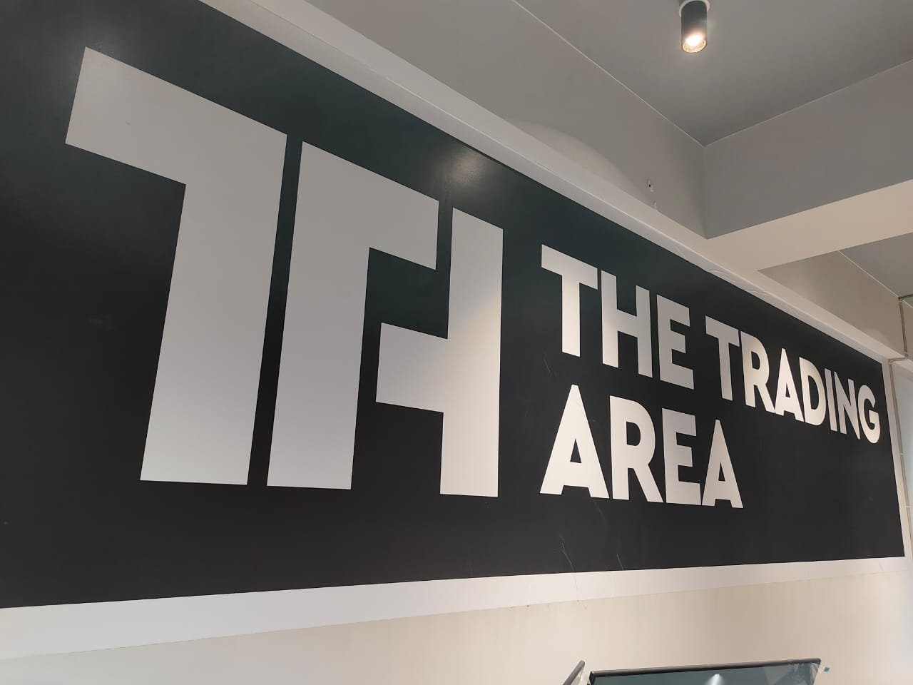 Image of a trading workspace